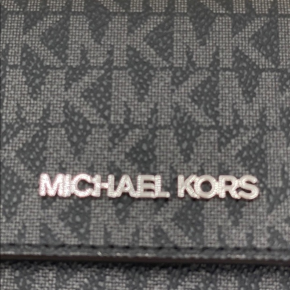 Michael Kors Trifold Wallet Signature Black - Picture 6 of 14